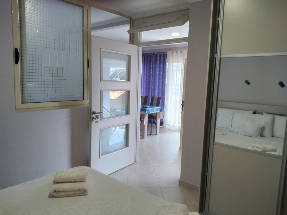 Eleana'S Apartament Sarandë Exterior foto